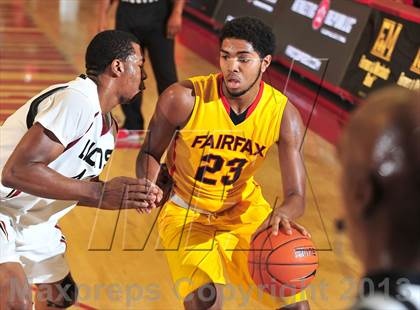 Thumbnail 2 in JSerra Catholic vs. Fairfax (Nike Extravaganza) photogallery.