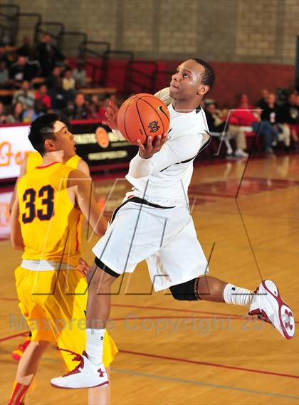 Thumbnail 2 in JSerra Catholic vs. Fairfax (Nike Extravaganza) photogallery.