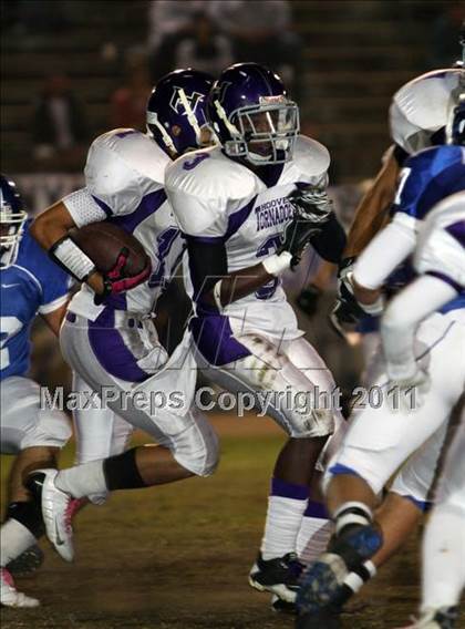 Thumbnail 3 in Hoover vs. Burbank photogallery.