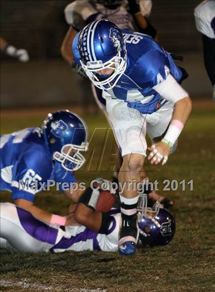 Thumbnail 1 in Hoover vs. Burbank photogallery.