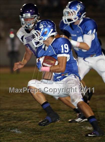 Thumbnail 3 in Hoover vs. Burbank photogallery.