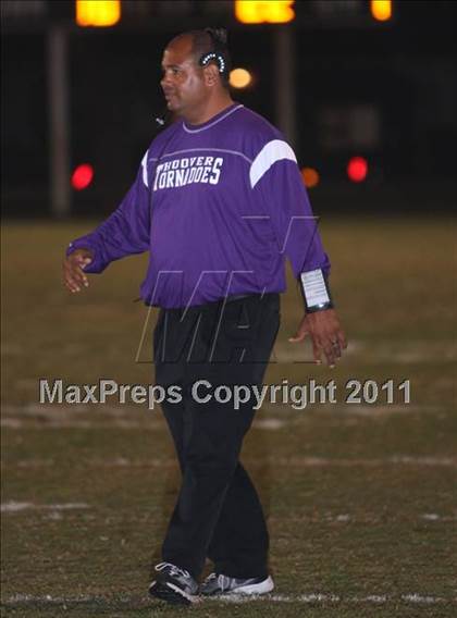 Thumbnail 1 in Hoover vs. Burbank photogallery.