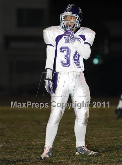Thumbnail 3 in Hoover vs. Burbank photogallery.