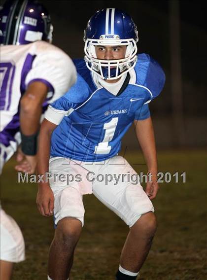 Thumbnail 3 in Hoover vs. Burbank photogallery.