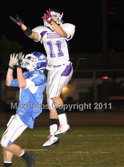 Thumbnail 3 in Hoover vs. Burbank photogallery.