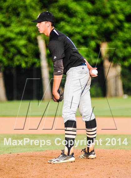Thumbnail 3 in Sunnyvale vs Grandview (UIL 2A Regional Semifinal Playoff) photogallery.
