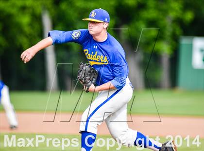 Thumbnail 3 in Sunnyvale vs Grandview (UIL 2A Regional Semifinal Playoff) photogallery.
