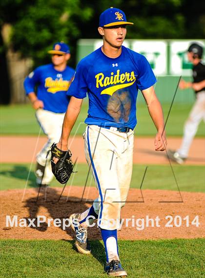 Thumbnail 1 in Sunnyvale vs Grandview (UIL 2A Regional Semifinal Playoff) photogallery.