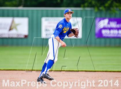 Thumbnail 1 in Sunnyvale vs Grandview (UIL 2A Regional Semifinal Playoff) photogallery.
