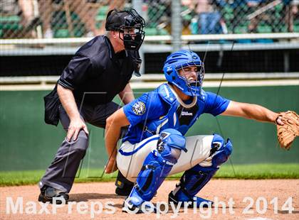 Thumbnail 1 in Sunnyvale vs Grandview (UIL 2A Regional Semifinal Playoff) photogallery.