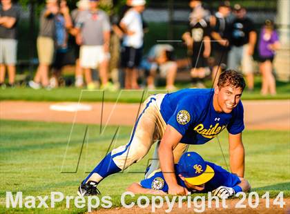 Thumbnail 3 in Sunnyvale vs Grandview (UIL 2A Regional Semifinal Playoff) photogallery.
