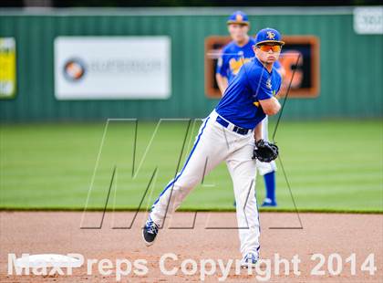 Thumbnail 2 in Sunnyvale vs Grandview (UIL 2A Regional Semifinal Playoff) photogallery.
