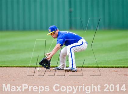Thumbnail 3 in Sunnyvale vs Grandview (UIL 2A Regional Semifinal Playoff) photogallery.