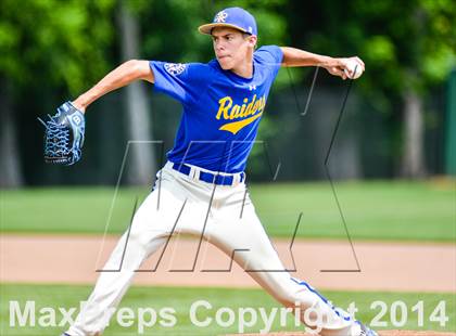 Thumbnail 1 in Sunnyvale vs Grandview (UIL 2A Regional Semifinal Playoff) photogallery.