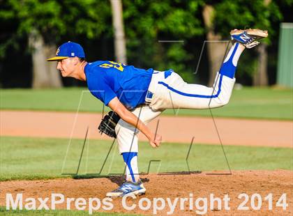Thumbnail 2 in Sunnyvale vs Grandview (UIL 2A Regional Semifinal Playoff) photogallery.
