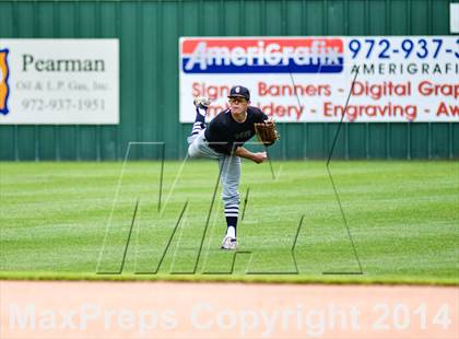 Thumbnail 1 in Sunnyvale vs Grandview (UIL 2A Regional Semifinal Playoff) photogallery.