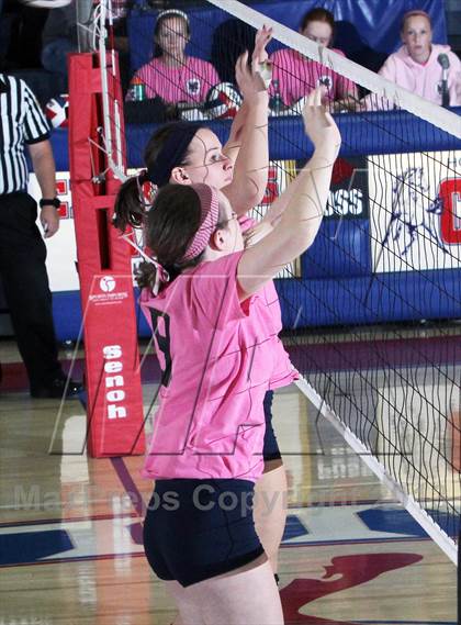 Thumbnail 3 in Chartiers Valley vs. Mt. Lebanon photogallery.