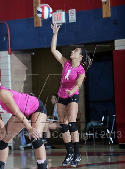 Thumbnail 2 in Chartiers Valley vs. Mt. Lebanon photogallery.