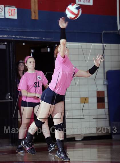 Thumbnail 3 in Chartiers Valley vs. Mt. Lebanon photogallery.