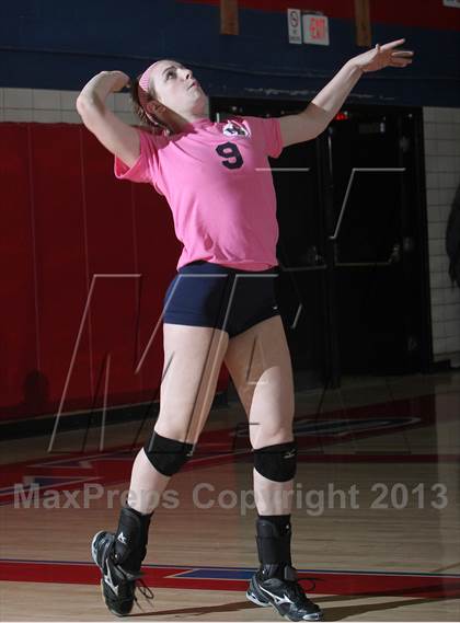 Thumbnail 3 in Chartiers Valley vs. Mt. Lebanon photogallery.