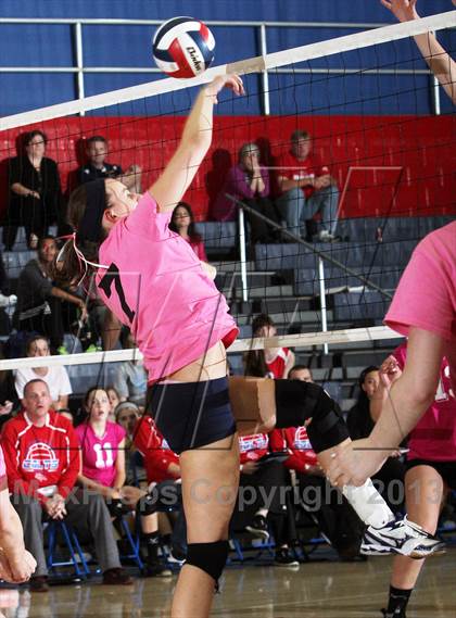 Thumbnail 3 in Chartiers Valley vs. Mt. Lebanon photogallery.