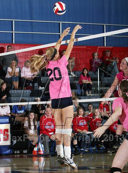 Thumbnail 2 in Chartiers Valley vs. Mt. Lebanon photogallery.