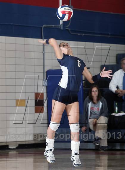 Thumbnail 2 in Chartiers Valley vs. Mt. Lebanon photogallery.