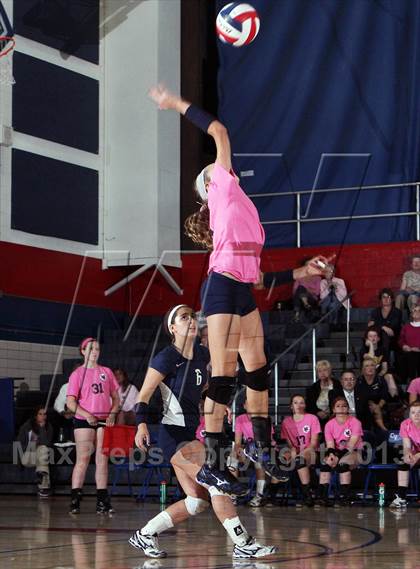 Thumbnail 3 in Chartiers Valley vs. Mt. Lebanon photogallery.