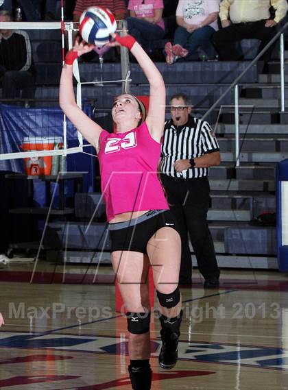 Thumbnail 2 in Chartiers Valley vs. Mt. Lebanon photogallery.