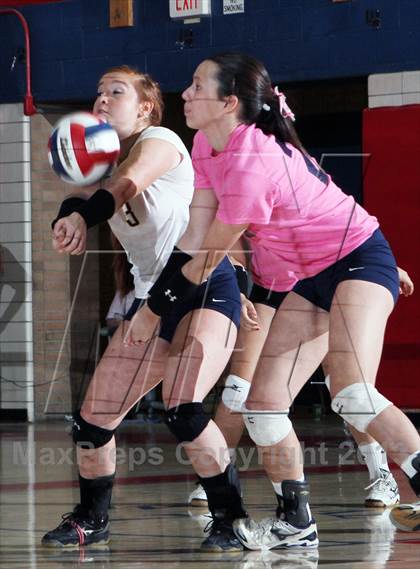 Thumbnail 1 in Chartiers Valley vs. Mt. Lebanon photogallery.