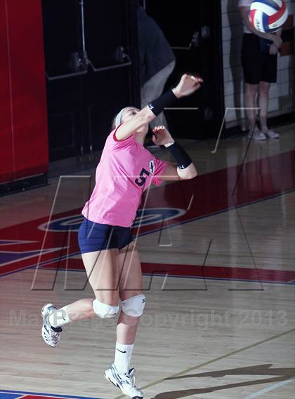 Thumbnail 2 in Chartiers Valley vs. Mt. Lebanon photogallery.