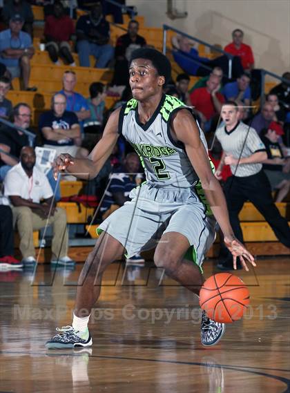 Thumbnail 2 in Oak Ridge vs. Yates (City of Palms Classic) photogallery.