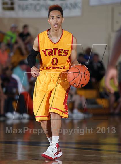 Thumbnail 1 in Oak Ridge vs. Yates (City of Palms Classic) photogallery.