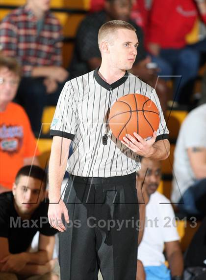 Thumbnail 1 in Oak Ridge vs. Yates (City of Palms Classic) photogallery.