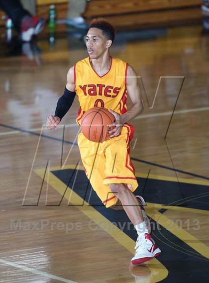 Thumbnail 2 in Oak Ridge vs. Yates (City of Palms Classic) photogallery.