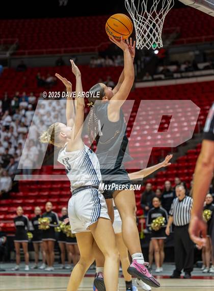 Thumbnail 2 in Lone Peak vs. Copper Hills (UHSAA 6A Final) photogallery.
