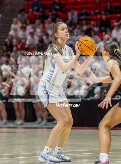 Thumbnail 3 in Lone Peak vs. Copper Hills (UHSAA 6A Final) photogallery.