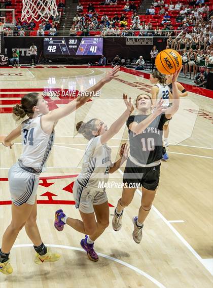 Thumbnail 3 in Lone Peak vs. Copper Hills (UHSAA 6A Final) photogallery.