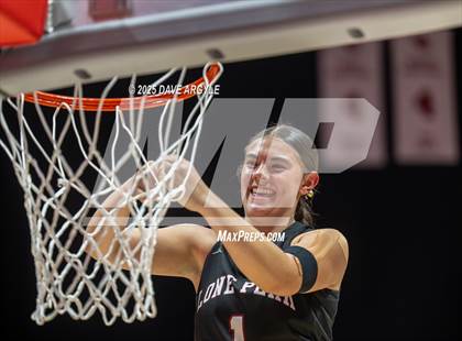 Thumbnail 3 in Lone Peak vs. Copper Hills (UHSAA 6A Final) photogallery.