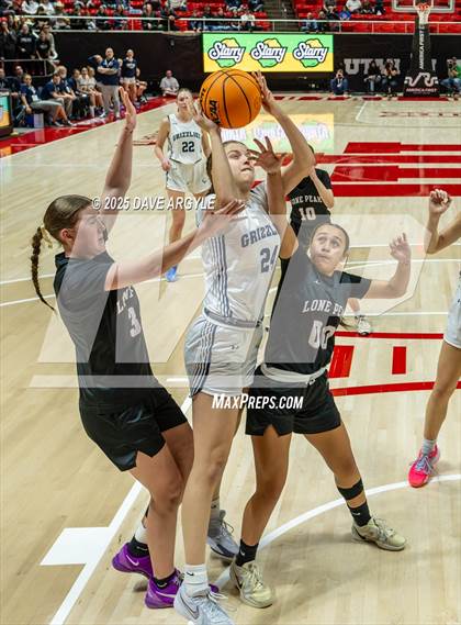 Thumbnail 2 in Lone Peak vs. Copper Hills (UHSAA 6A Final) photogallery.