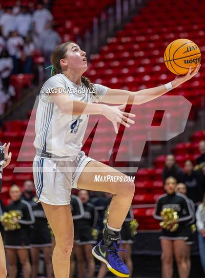Thumbnail 3 in Lone Peak vs. Copper Hills (UHSAA 6A Final) photogallery.