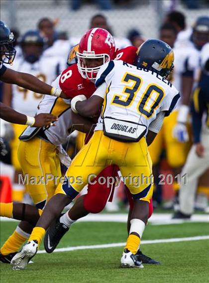 Thumbnail 1 in El Campo vs. La Marque (4A Region 3 Bi-District Playoffs) photogallery.