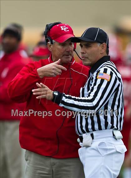 Thumbnail 2 in El Campo vs. La Marque (4A Region 3 Bi-District Playoffs) photogallery.