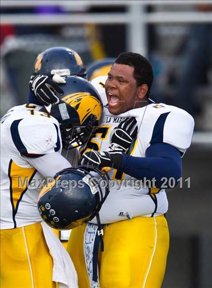 Thumbnail 3 in El Campo vs. La Marque (4A Region 3 Bi-District Playoffs) photogallery.