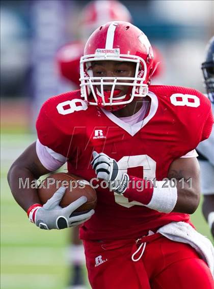 Thumbnail 3 in El Campo vs. La Marque (4A Region 3 Bi-District Playoffs) photogallery.