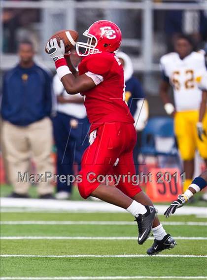 Thumbnail 2 in El Campo vs. La Marque (4A Region 3 Bi-District Playoffs) photogallery.