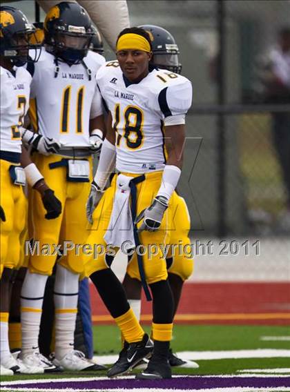 Thumbnail 2 in El Campo vs. La Marque (4A Region 3 Bi-District Playoffs) photogallery.