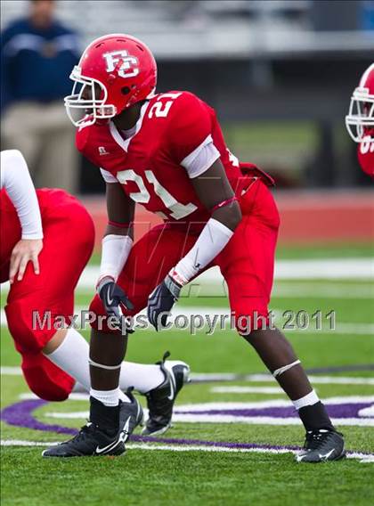 Thumbnail 3 in El Campo vs. La Marque (4A Region 3 Bi-District Playoffs) photogallery.