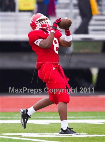 Thumbnail 2 in El Campo vs. La Marque (4A Region 3 Bi-District Playoffs) photogallery.