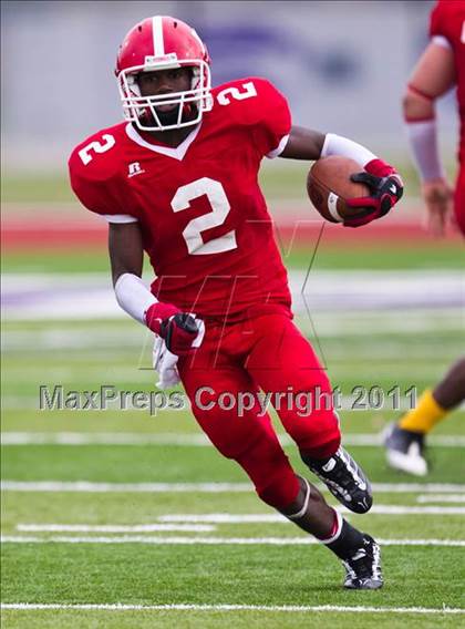 Thumbnail 1 in El Campo vs. La Marque (4A Region 3 Bi-District Playoffs) photogallery.